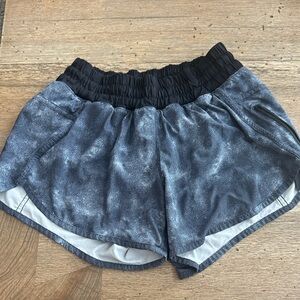 Lululemon Women's Black and Gray running Shorts